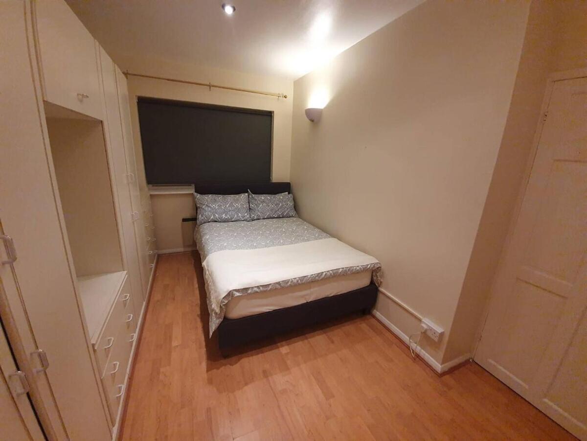 Sav Apartments Watford Watford  Værelse billede