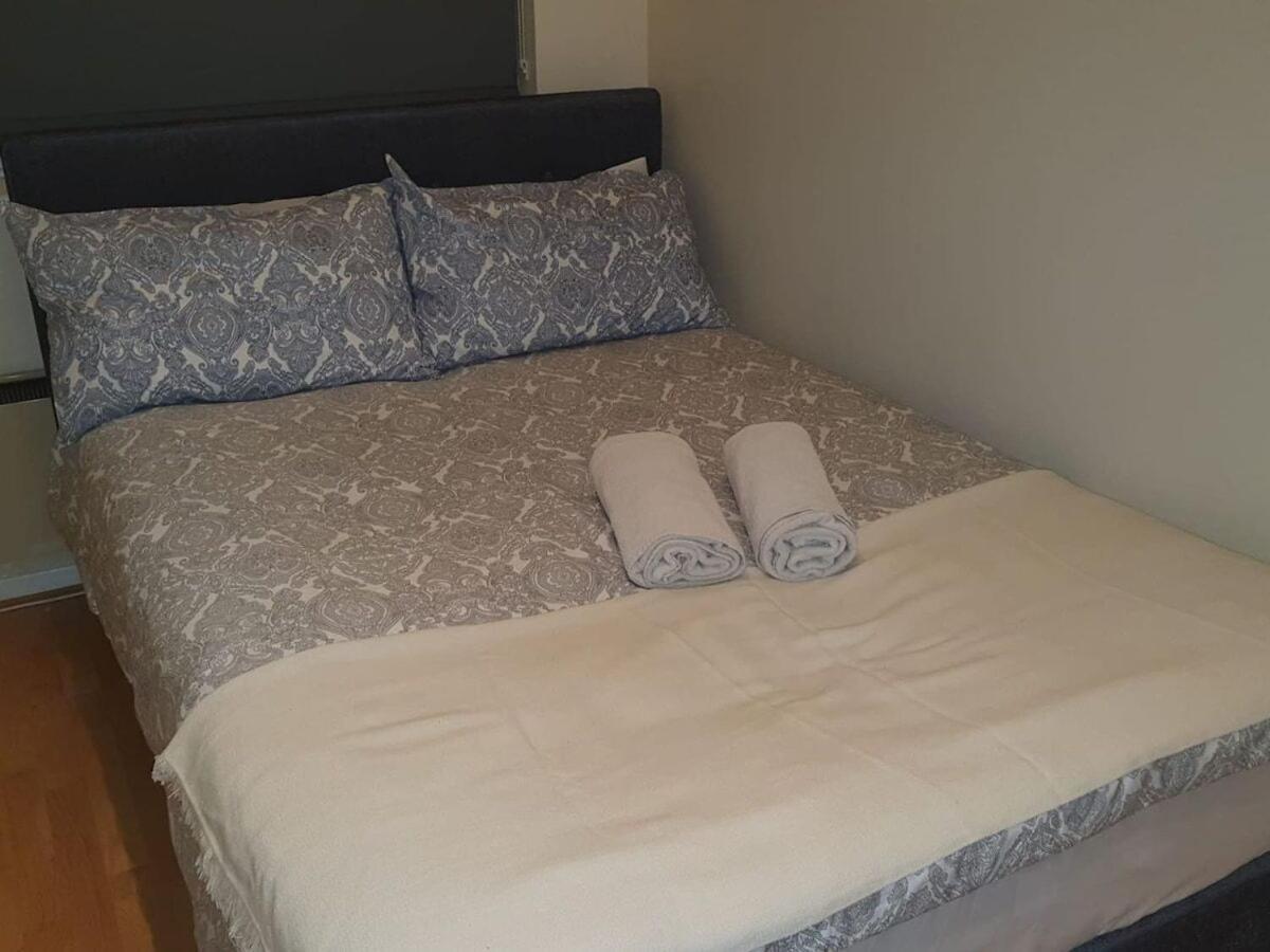 Sav Apartments Watford Watford  Værelse billede